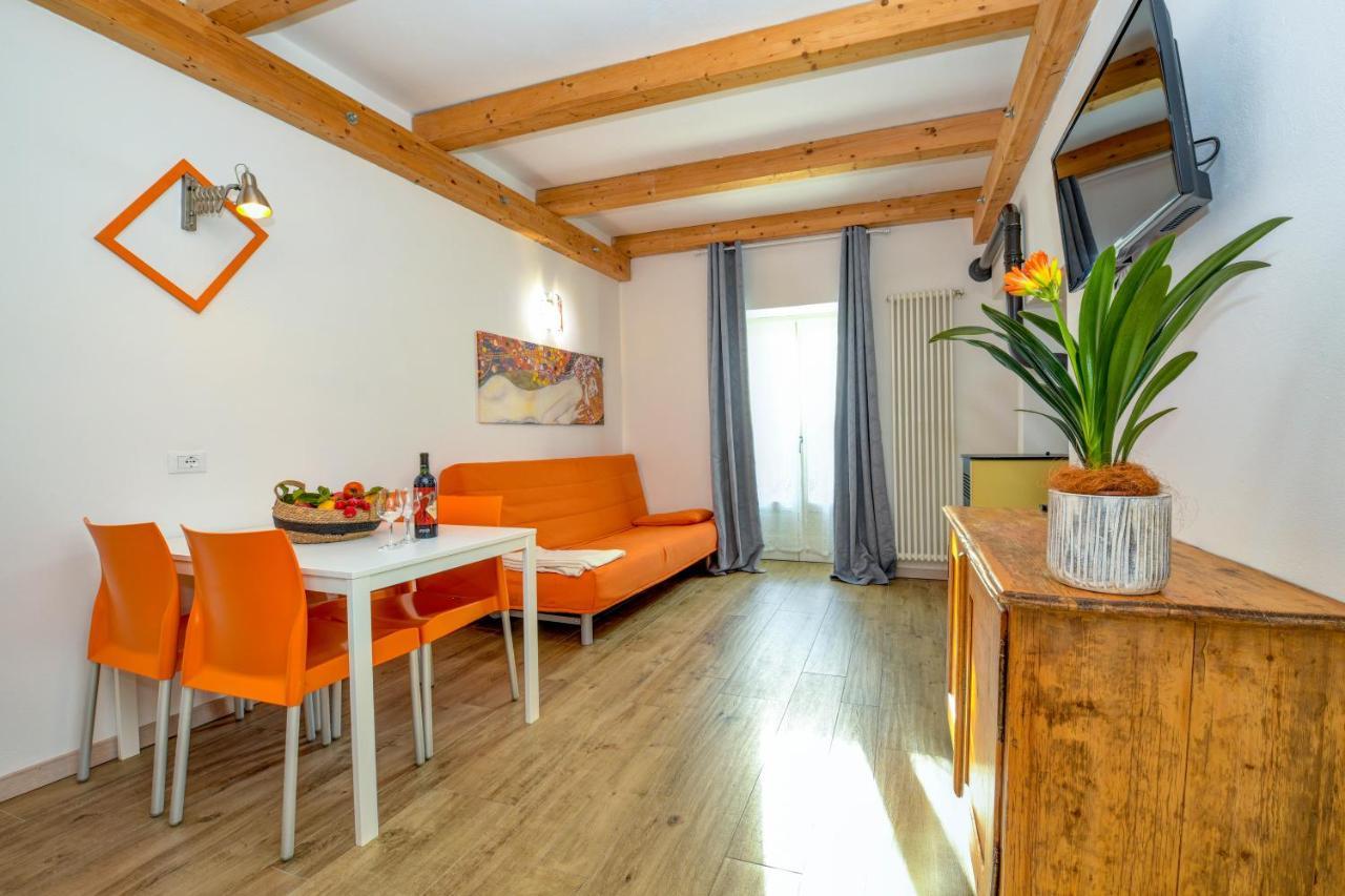 Casa Nel Borgo - Il Picchio Apartment Tremosine Bagian luar foto